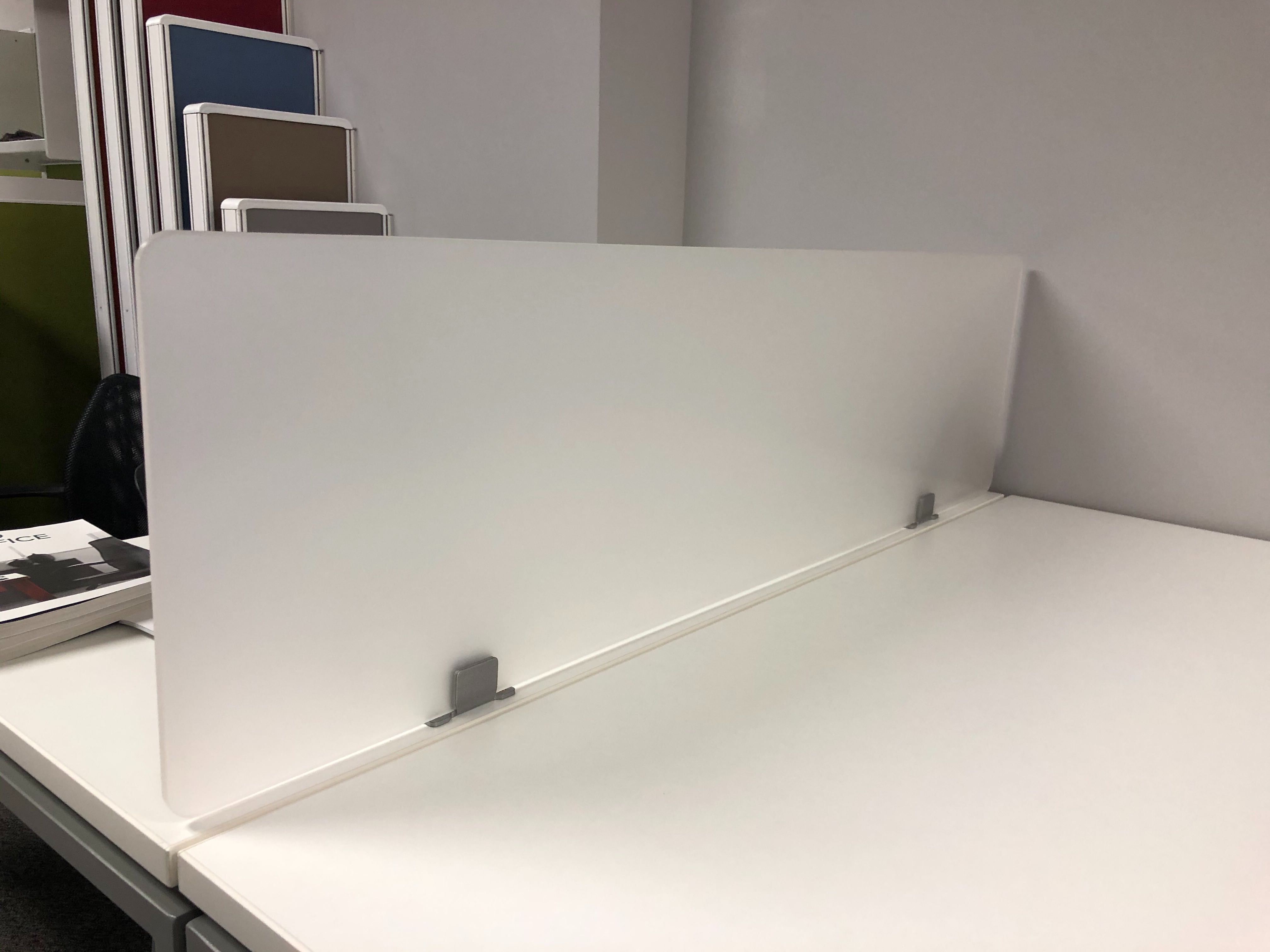 Acrylic Desk Partition Divider For Office Cubicles Avoid Droplet